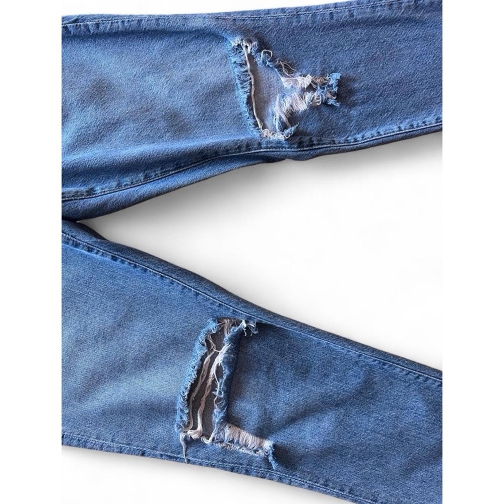 H&M Mom Jeans w/ Ultra High Waist - Picture 2 of 5